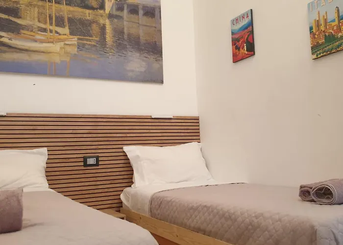 Lovely Home, Porta Venezia - 5 beds,7 sleeping places -