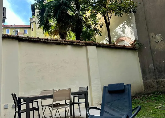 LR Deluxe Apartments - Porta Venezia - Bilocale con Giardino Privato